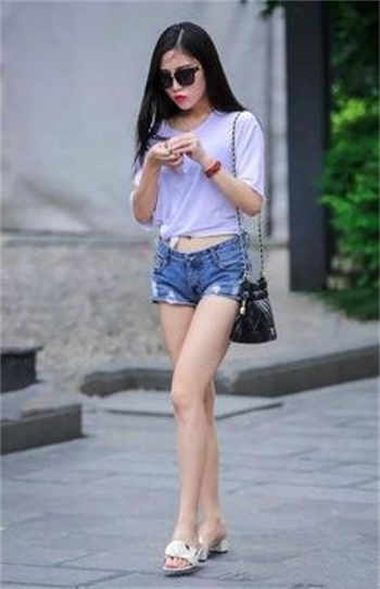 公孙离腿中间的白水